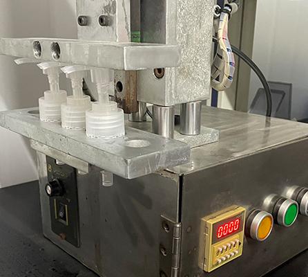 33 410 ローションディスペンサーポンプ 左 右スクリューロックローションボトル ローションディスペンサーポンプキャップ 1